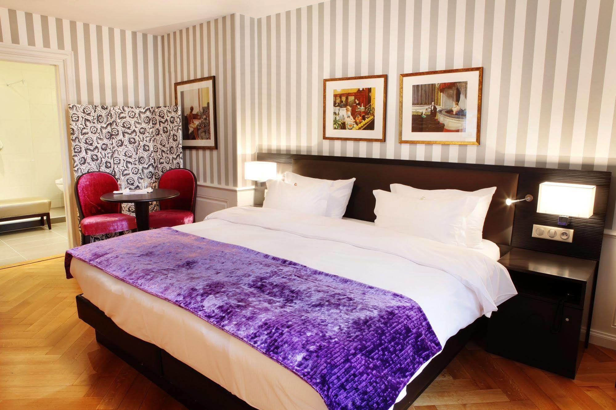 Logis Hotel Ettenheim Strasbourg Bagian luar foto