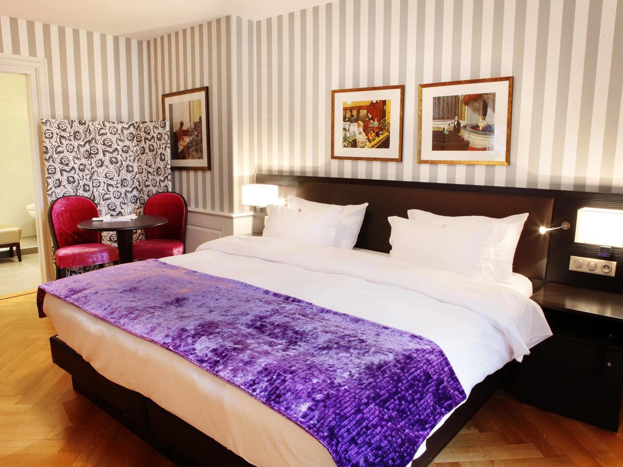 Logis Hotel Ettenheim Strasbourg Bagian luar foto
