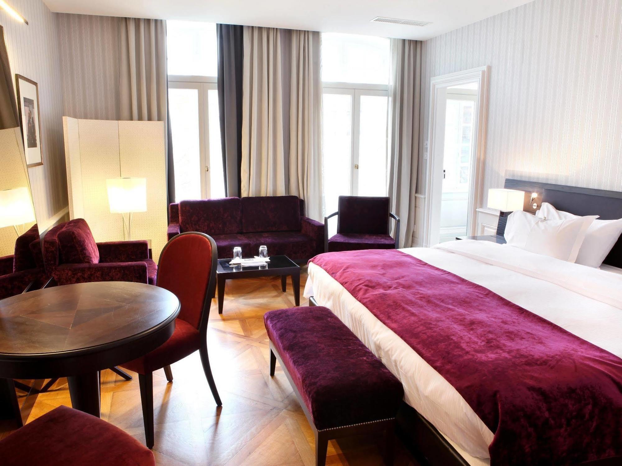 Logis Hotel Ettenheim Strasbourg Bagian luar foto