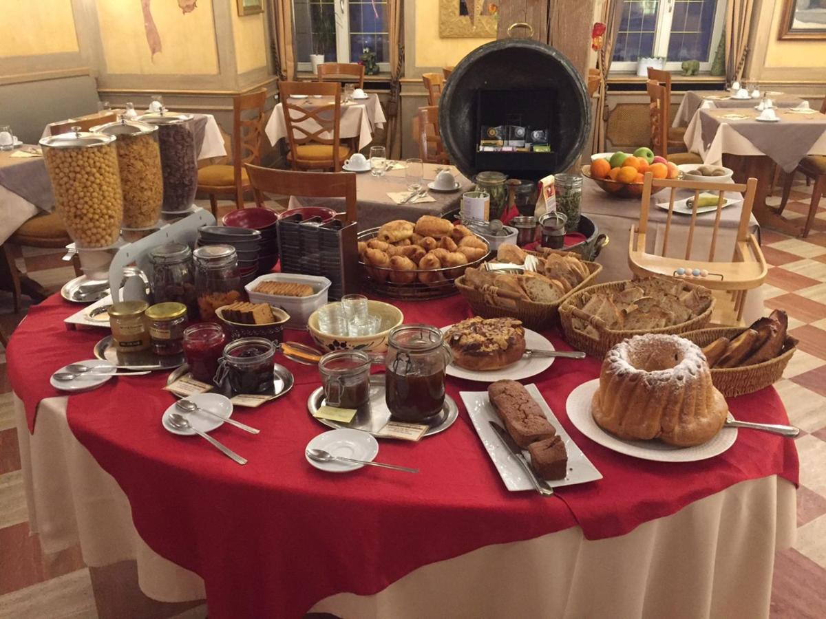 Logis Hotel Ettenheim Strasbourg Bagian luar foto